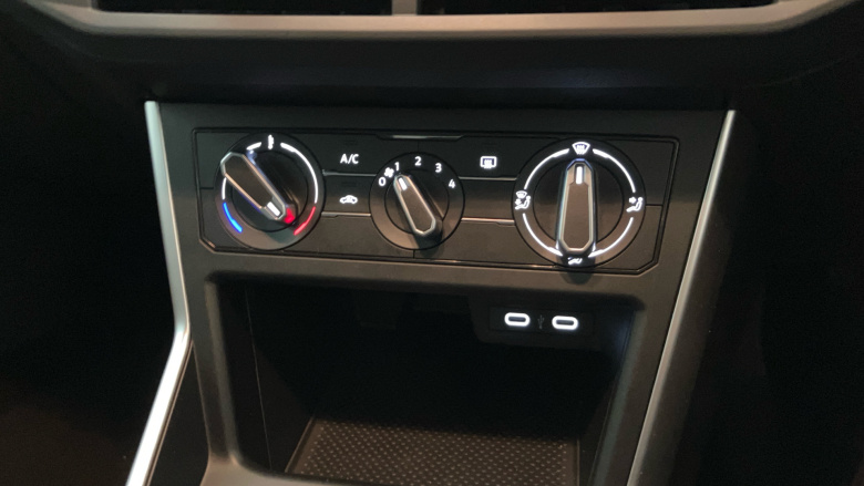 Volkswagen Polo 1.0 Life 5dr Petrol Hatchback